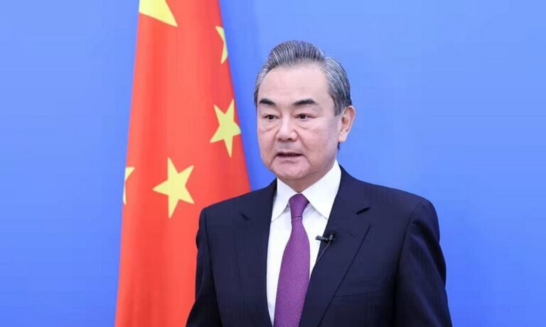 Chinese FM pledges to work with Bahrain to end war, restore peace