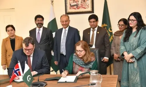Pakistan, Norway sign carbon market deal under Paris Agreement: milestone
