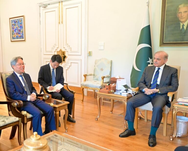 Chinese envoy lauds Pakistan’s peace diplomacy in meeting with PM Shehbaz