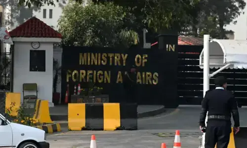 FO dismisses reports of Dar sharing Iran nuclear intelligence with Rubio