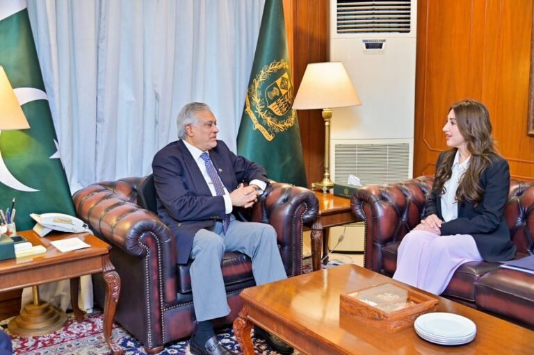 Dar lauds US help in repatriating Pakistani, Iranian seafarers
