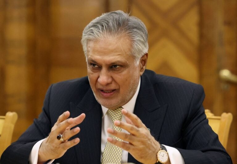 Dar-led committee extends closing time for grocery stores to 10pm