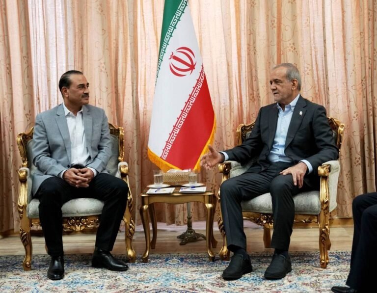 CDF Munir, Pezeshkian hold high-level talks to advance diplomacy