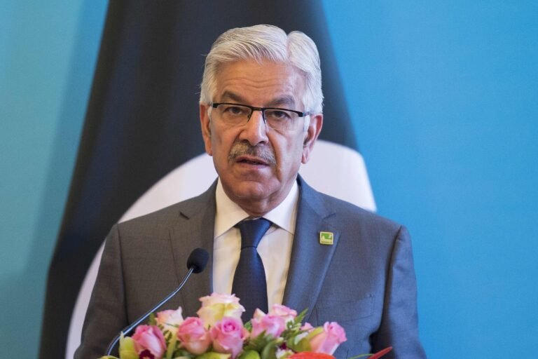 Khawaja Asif cautions against Taliban’s mixed signals on TTP support