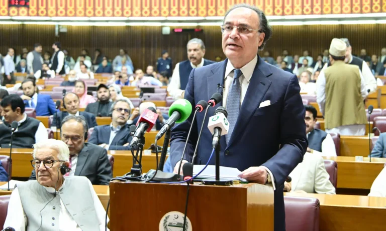 Govt unveils Rs18.8tr budget, sets 4pc growth target